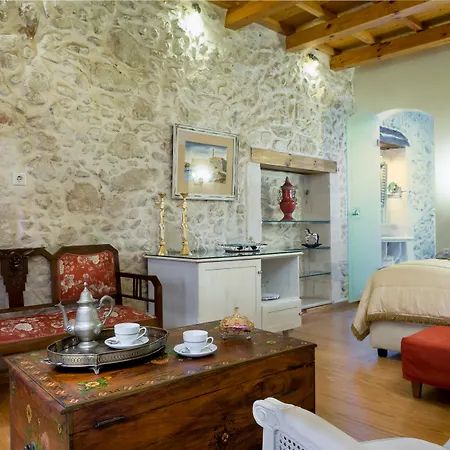 Avli Lounge Otel